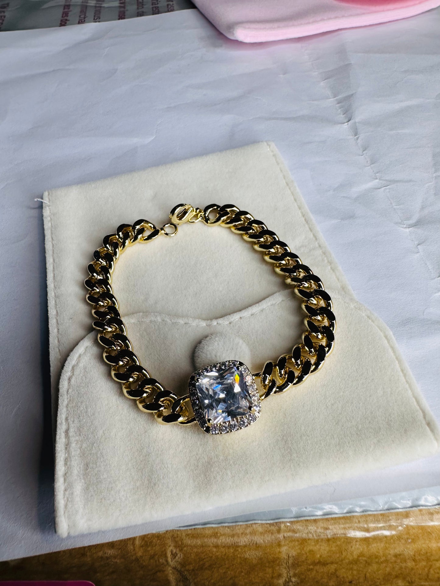 Luxe Gold Cuban Chain Bracelet with Halo Crystal Center