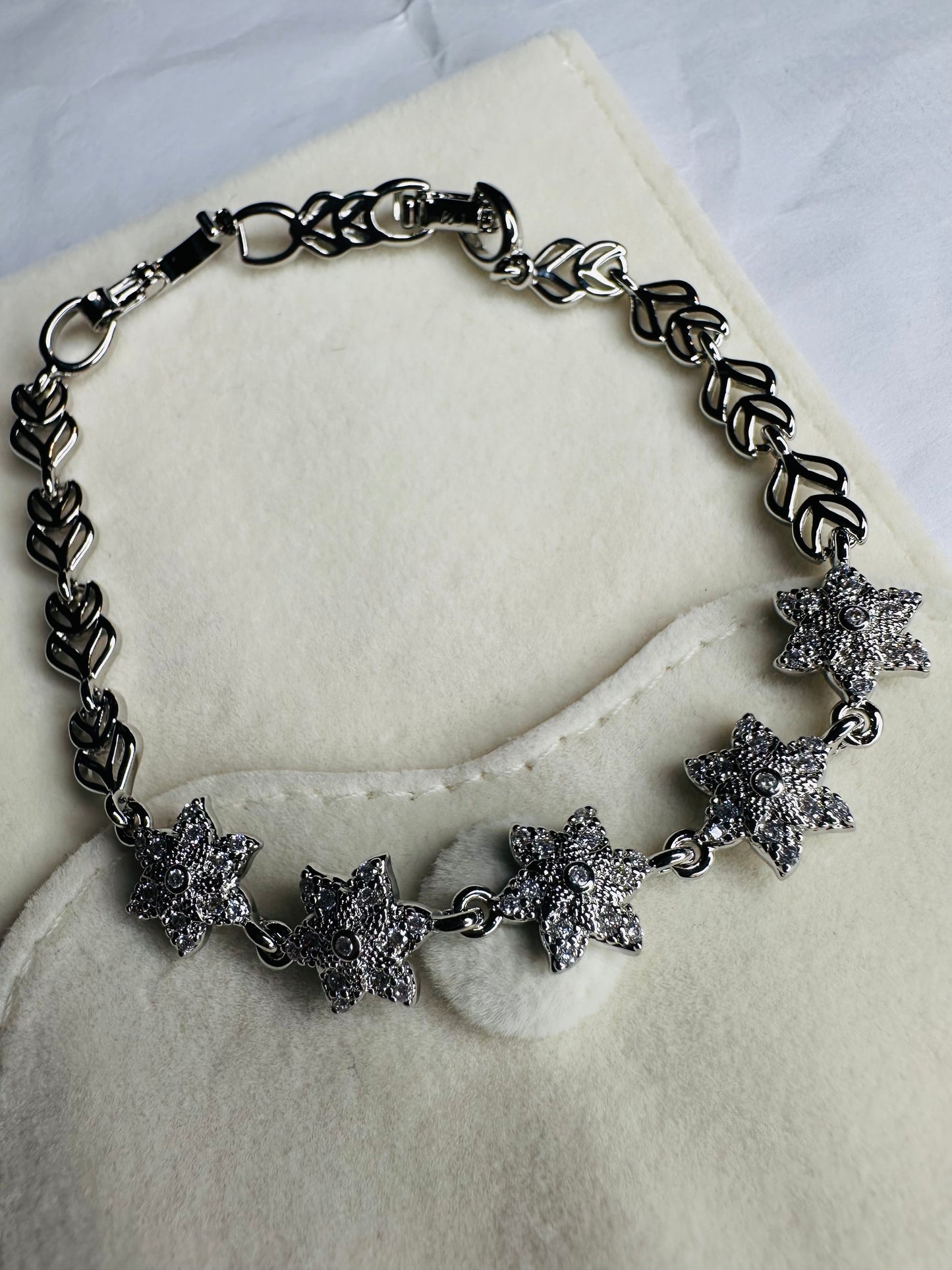 Silver Star Crystal Bracelet – Elegant CZ Diamond Star Charm Bracelet